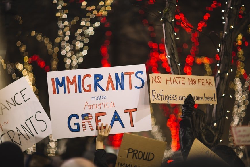 The mission statement of the United States Citizenship and Immigration Services or USCIS has been amended to include the phrase "welcome immigrants."