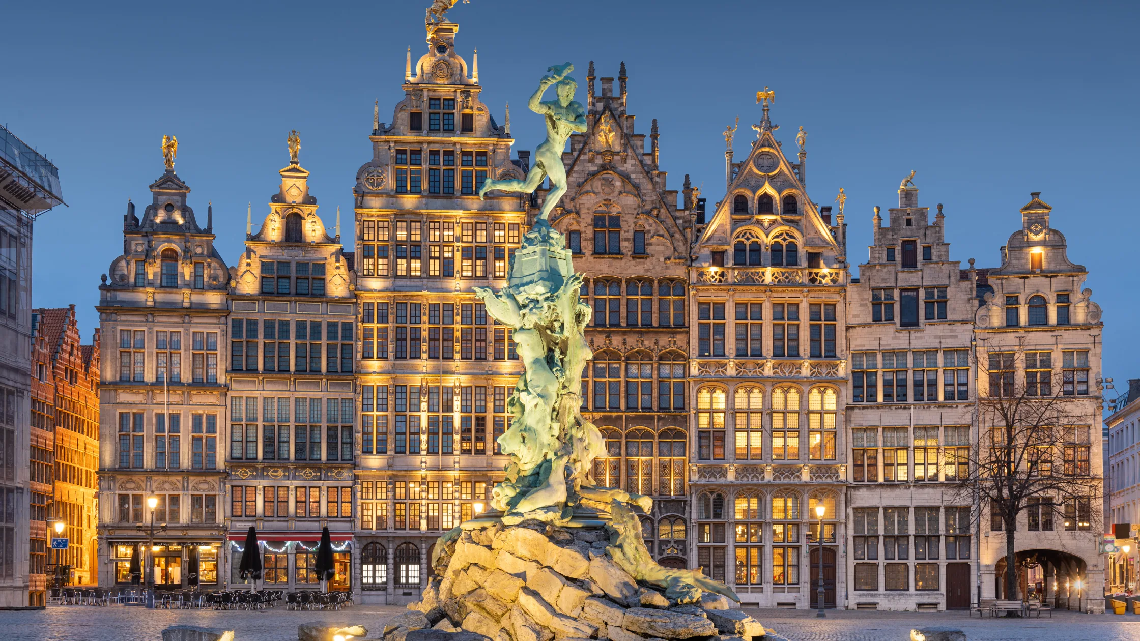 Belgium Sets €5,000 Salary Rule for Family Reunification